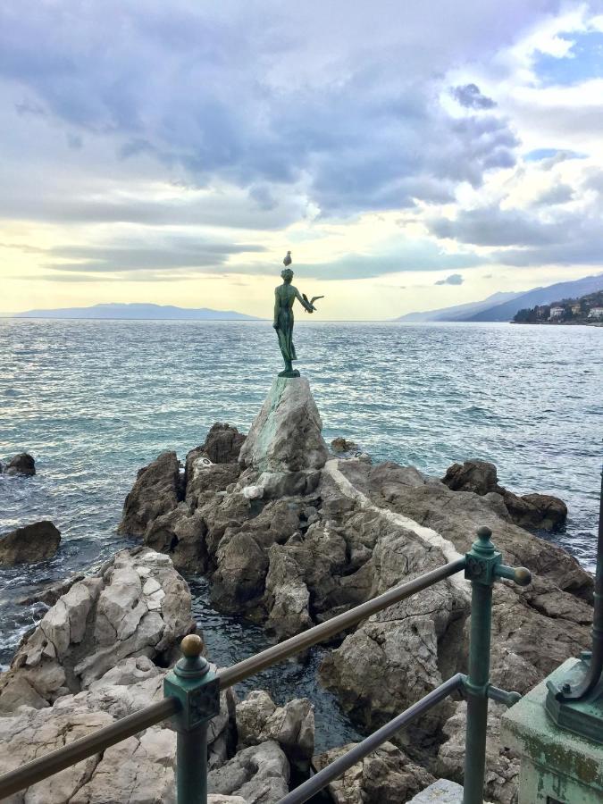 Apartments Villa Ida Opatija Luaran gambar