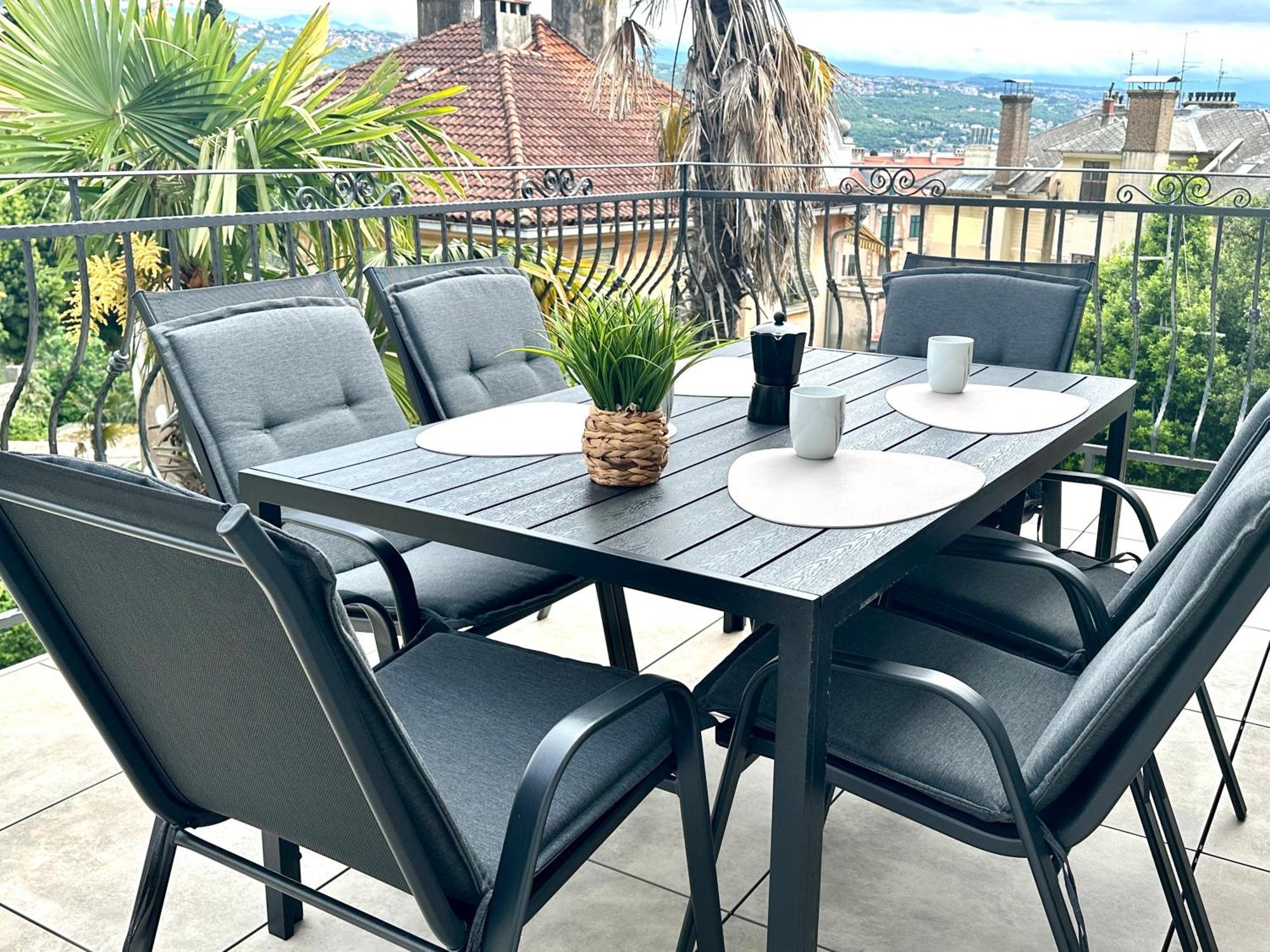 Apartments Villa Ida Opatija Luaran gambar